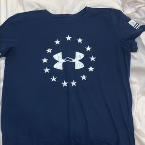 Under Armour Women’s distressed logo shirt